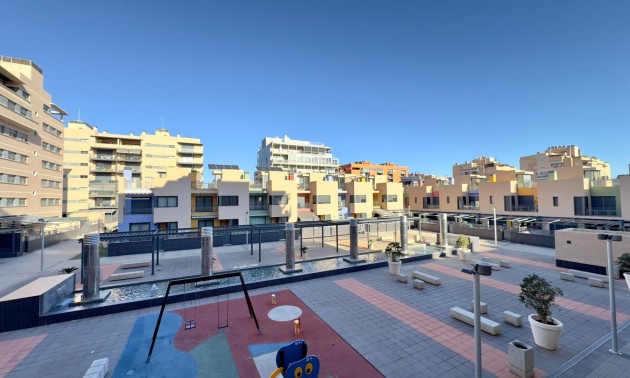 Herverkoop - Apartment - Elche - Porcelanosa