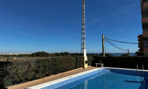 Herverkoop - Apartment - Torrevieja - Punta Prima