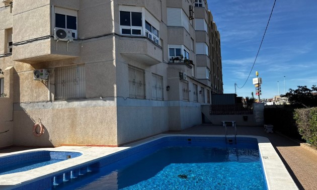 Herverkoop - Apartment - Torrevieja - Punta Prima