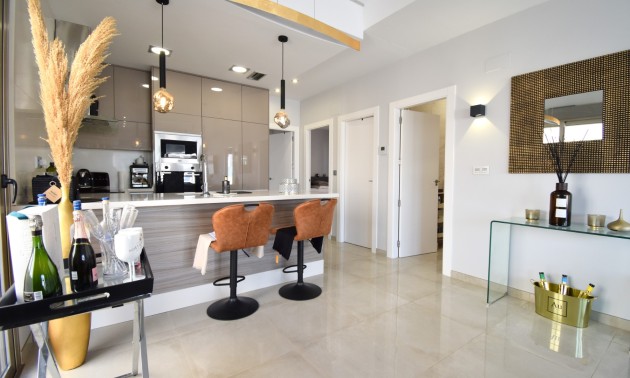 Herverkoop - Villa - Orihuela Costa - Villamartín
