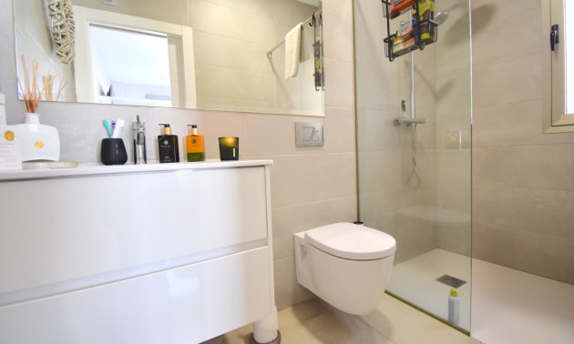 Herverkoop - Villa - Orihuela Costa - Villamartín