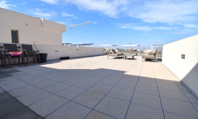 Herverkoop - Villa - Orihuela Costa - Villamartín