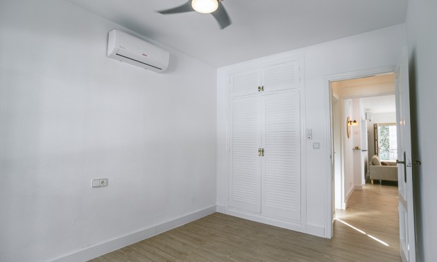 Revente - Villa - Orihuela Costa - Villa Martin