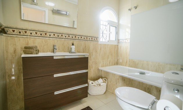 Revente - Villa - Orihuela Costa - Villa Martin
