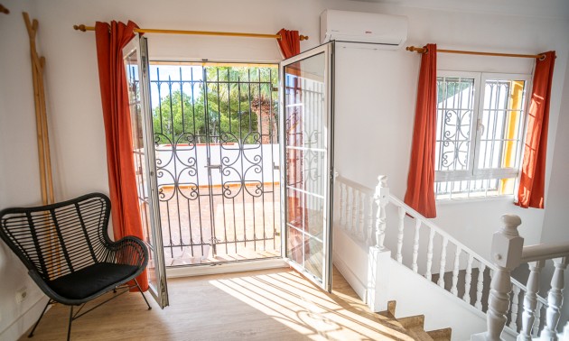 Revente - Villa - Orihuela Costa - Villa Martin