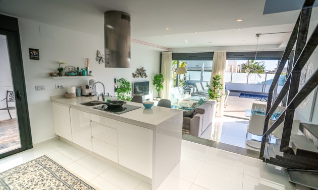 Herverkoop - Villa - Orihuela Costa - Lomas De Cabo Roig