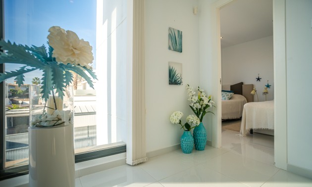 Herverkoop - Villa - Orihuela Costa - Lomas De Cabo Roig