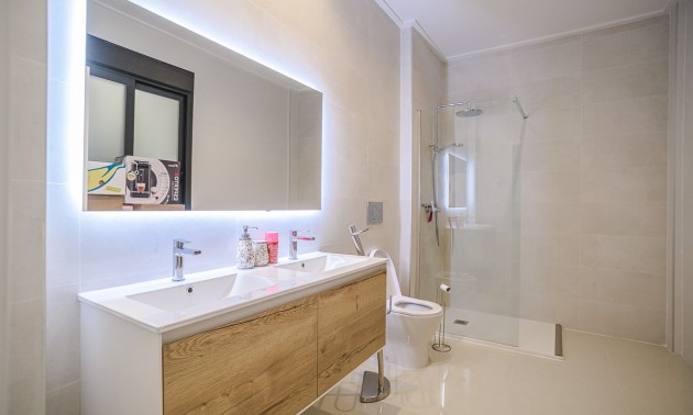 Resale - Apartment - Torrevieja