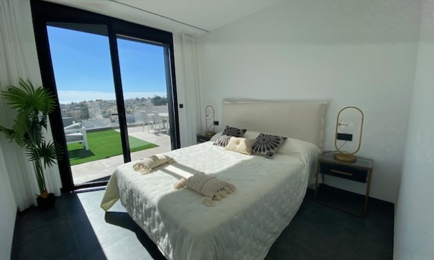 Resale - Villa - Los Balcones - Los Altos del Edén - Los Altos