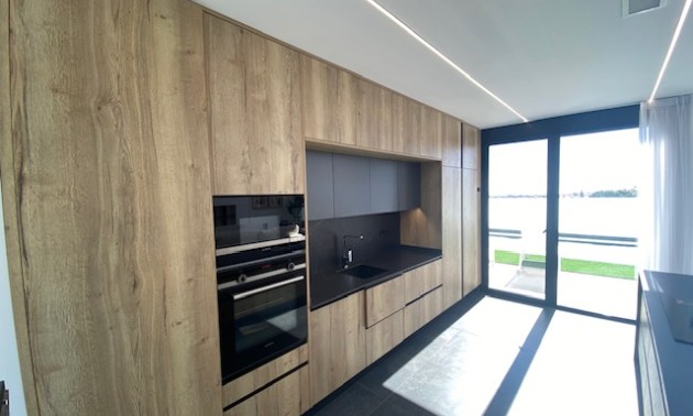 Resale - Villa - Los Balcones - Los Altos del Edén - Los Altos