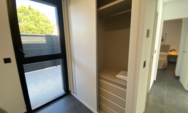 Resale - Villa - Los Balcones - Los Altos del Edén - Los Altos