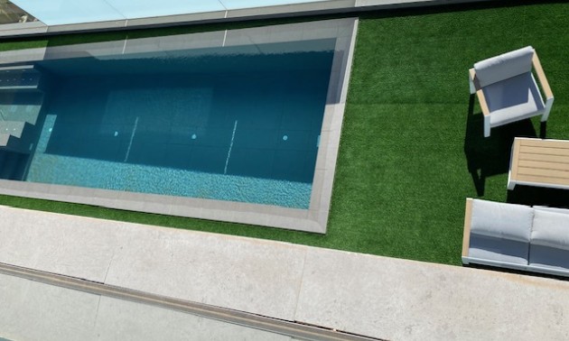 Resale - Villa - Los Balcones - Los Altos del Edén - Los Altos