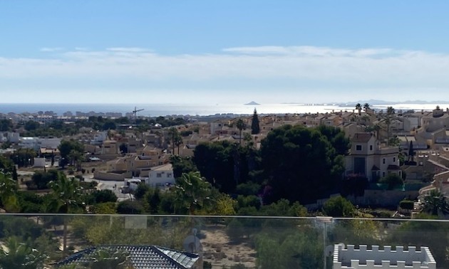 Resale - Villa - Los Balcones - Los Altos del Edén - Los Altos