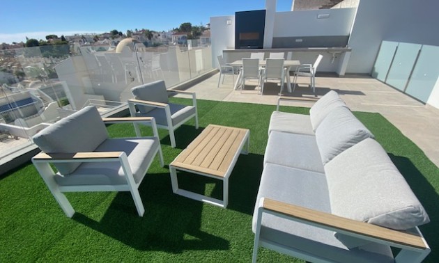 Resale - Villa - Los Balcones - Los Altos del Edén - Los Altos