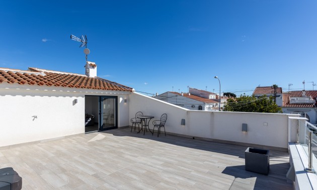 Herverkoop - Herenhuis - Torrevieja - Urbanización San Luis