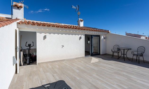 Herverkoop - Herenhuis - Torrevieja - Urbanización San Luis