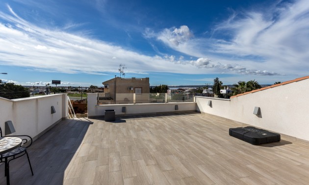 Herverkoop - Herenhuis - Torrevieja - Urbanización San Luis
