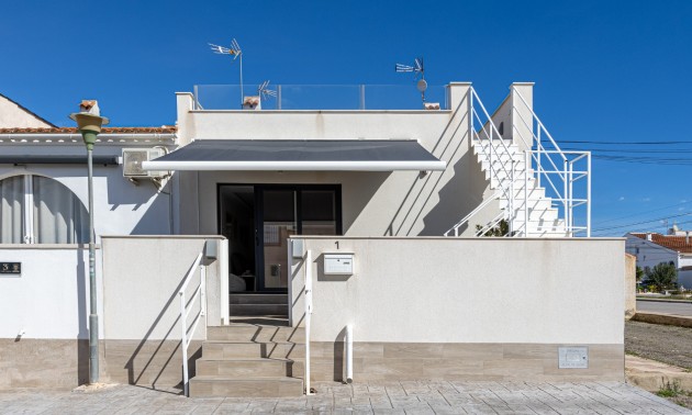 Herverkoop - Herenhuis - Torrevieja - Urbanización San Luis
