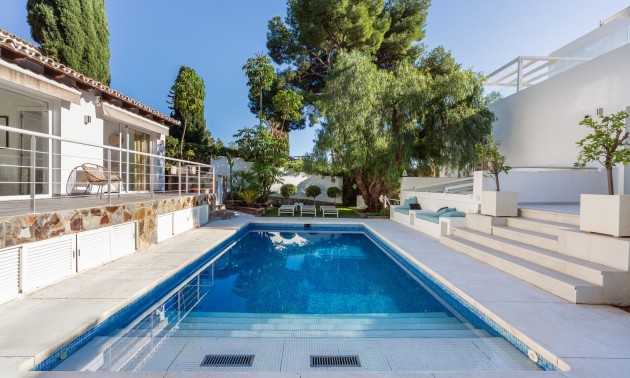 Herverkoop - Villa - Marbella - Nueva Andalucía