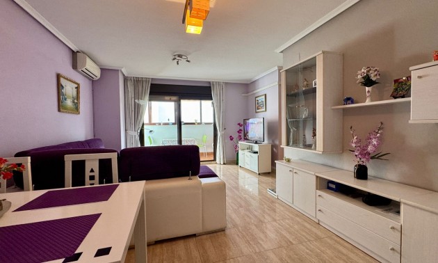 Herverkoop - Apartment - Torrevieja - Centro