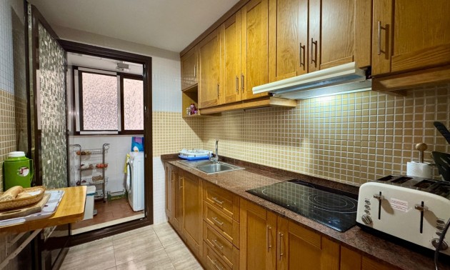 Herverkoop - Apartment - Torrevieja - Centro