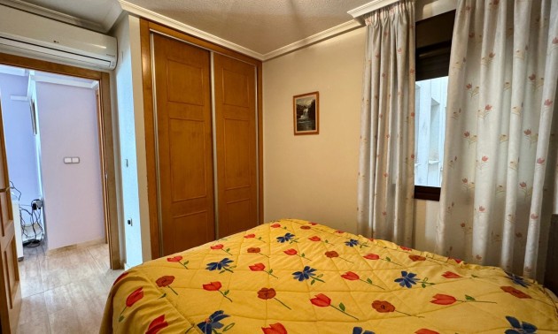 Herverkoop - Apartment - Torrevieja - Centro
