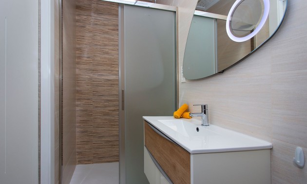 Resale - Apartment - Torrevieja - Center
