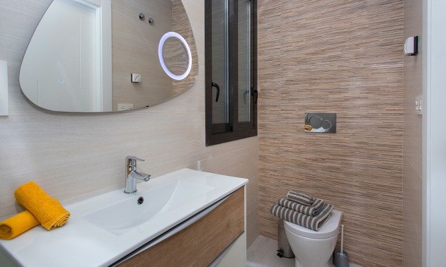 Resale - Apartment - Torrevieja - Center