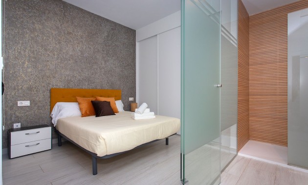 Resale - Apartment - Torrevieja - Center