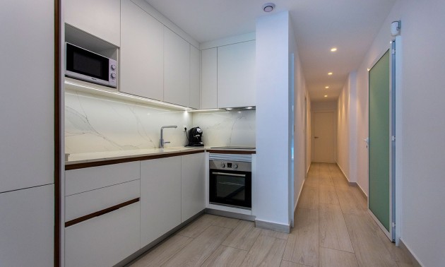 Resale - Apartment - Torrevieja - Center