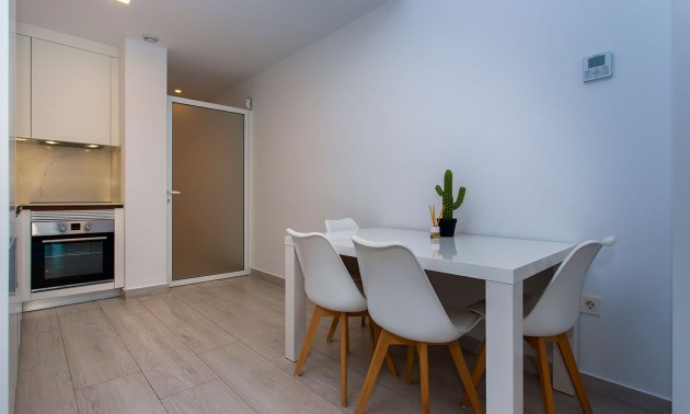 Resale - Apartment - Torrevieja - Center