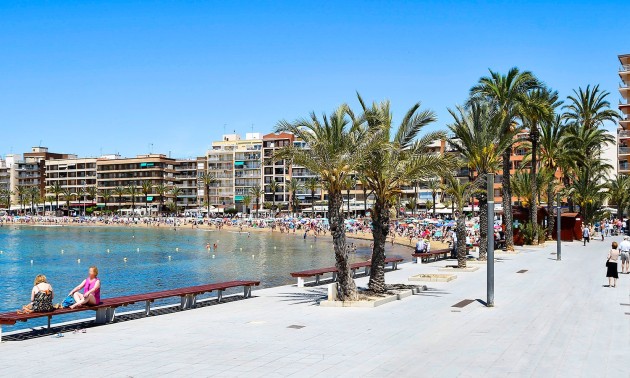 Resale - Apartment - Torrevieja - Center