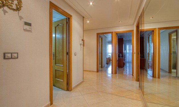 Herverkoop - Apartment - Torrevieja - Playa del Cura