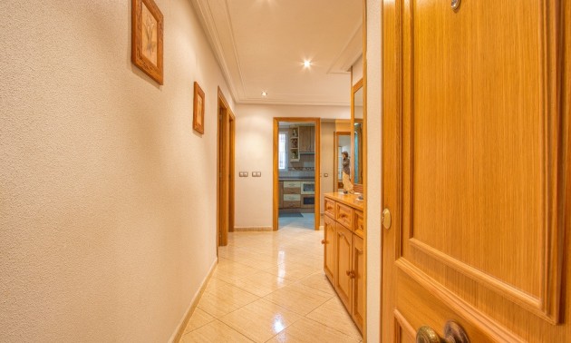 Herverkoop - Apartment - Torrevieja - Playa del Cura