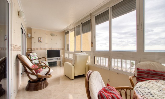 Herverkoop - Apartment - Torrevieja - Playa del Cura