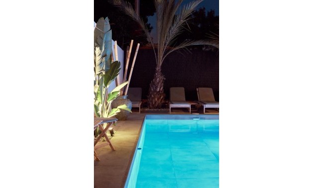 Herverkoop - Villa - Orihuela Costa - Punta Prima