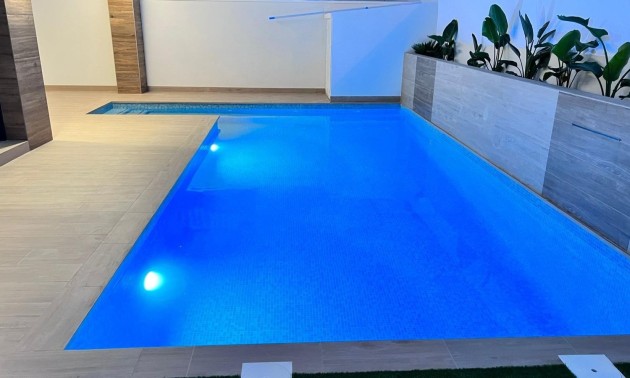 Herverkoop - Villa - Orihuela Costa - Villamartín