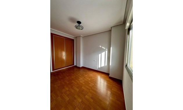 Herverkoop - Apartment - Torrevieja