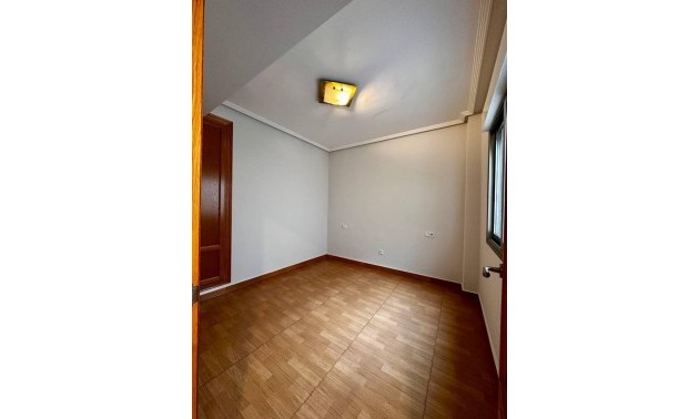 Herverkoop - Apartment - Torrevieja