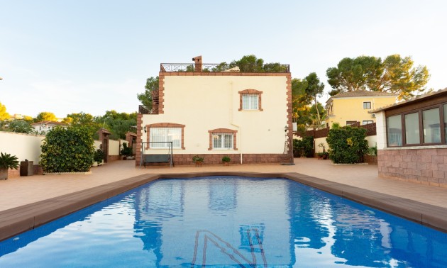 Herverkoop - Villa - Torrevieja - Los Balcones
