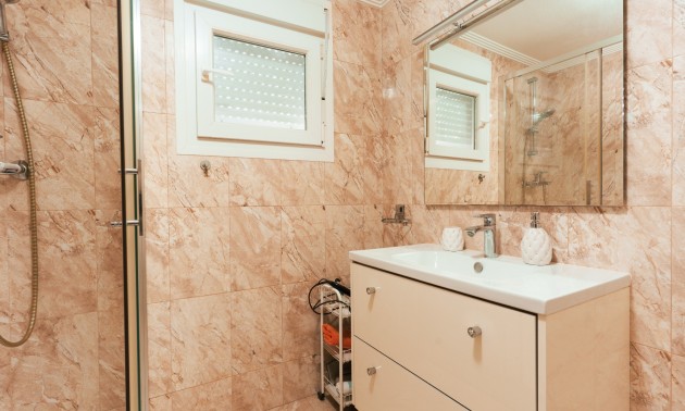 Herverkoop - Villa - Torrevieja - Los Balcones