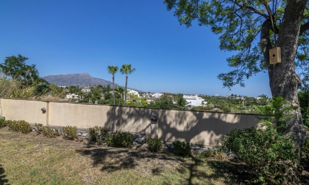 Resale - Villa - Benahavis - La Quinta