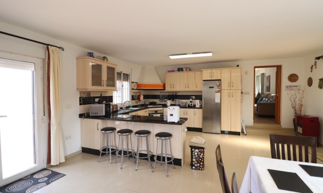 Resale - Country House - Daya Vieja