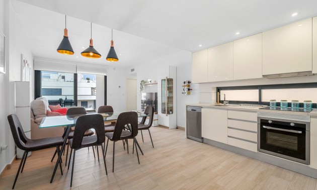 Herverkoop - Apartment - Orihuela Costa - Villamartín