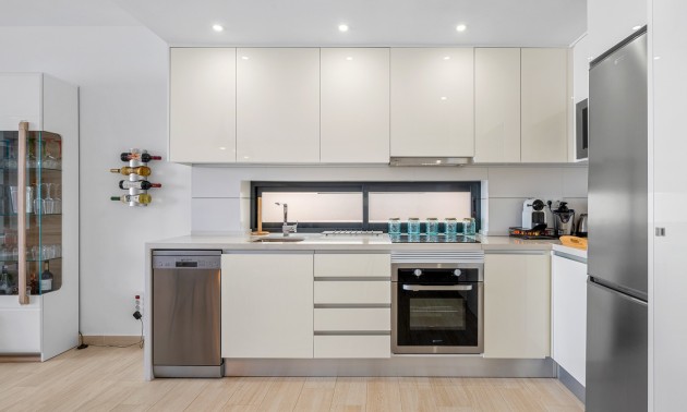 Herverkoop - Apartment - Orihuela Costa - Villamartín