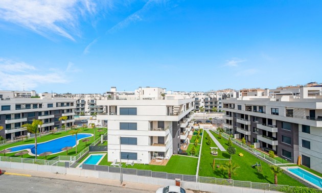 Herverkoop - Apartment - Orihuela Costa - Villamartín
