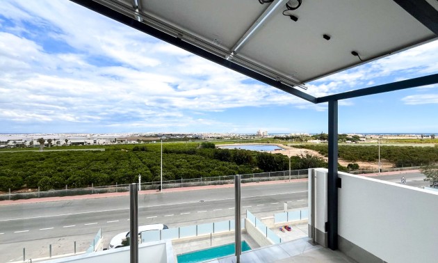 Herverkoop - Villa - Torrevieja - Los Altos