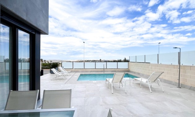Herverkoop - Villa - Torrevieja - Los Altos
