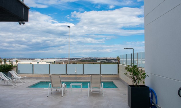 Herverkoop - Villa - Torrevieja - Los Altos
