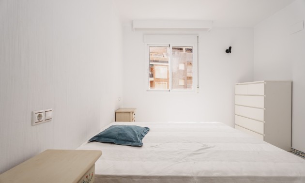 Herverkoop - Apartment - Torrevieja - Playa Los Locos